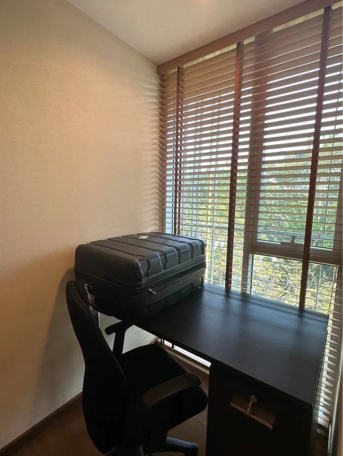 For rent, Via 31, a room decorated in a simple, elegant way, a Buit-In kitchen set, very beautiful, a clean room, comfortable to the eye. If intereste