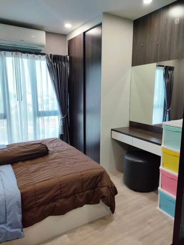 ขาย D mark condo sutthisan ชั้น 8 วิวโล่ง ไม่มีตึกบัง แถมเครื่องใช้ไฟฟ้าครบชุด จองก่อนได้ก่อนเลยจ้า