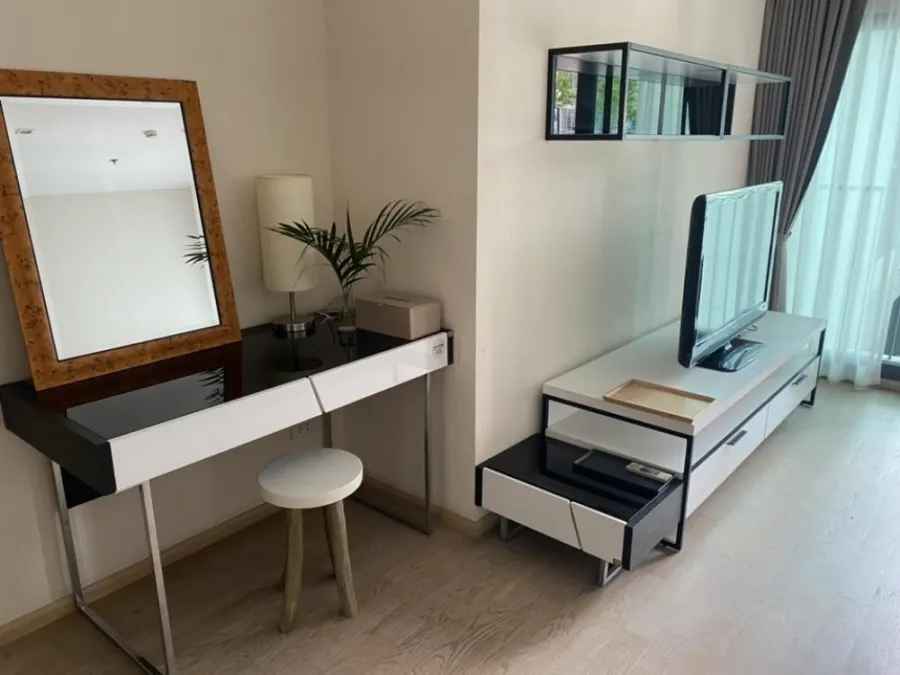 For rent!! Condo Noble Remix Sukhumvit 36, condo in the heart of the city, convenient to travel, next to BTS Thonglor, don't miss it!!