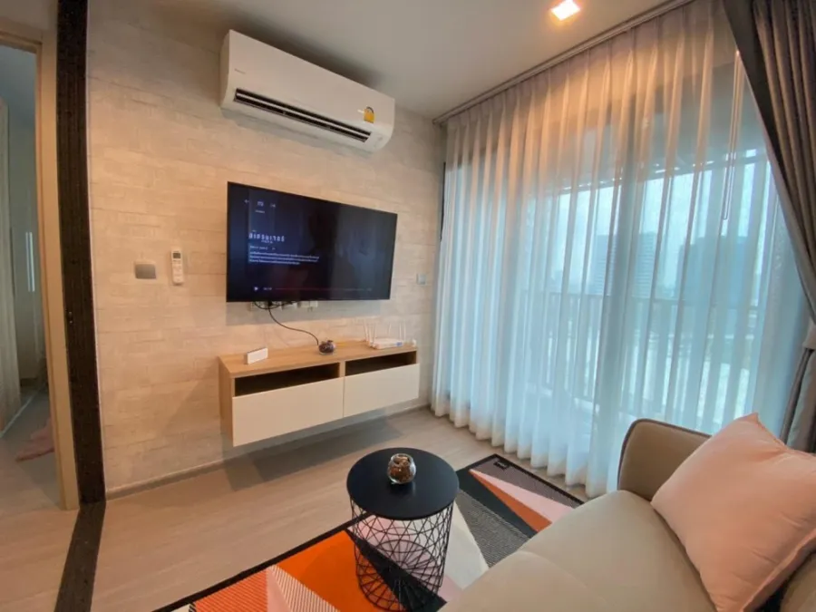 For rent Life Ladprao, the most beautiful room. Fully built-in, great view, very private must end in this room