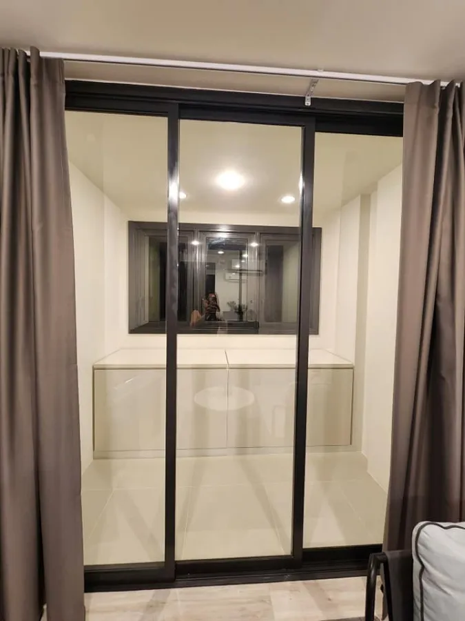 For rent XT Huaikhwang Condominium ห้องน่าอยู่ มีระเบียงเป็นสัดส่วนที่ลงตัว ราคาคุ้ม จองเลย