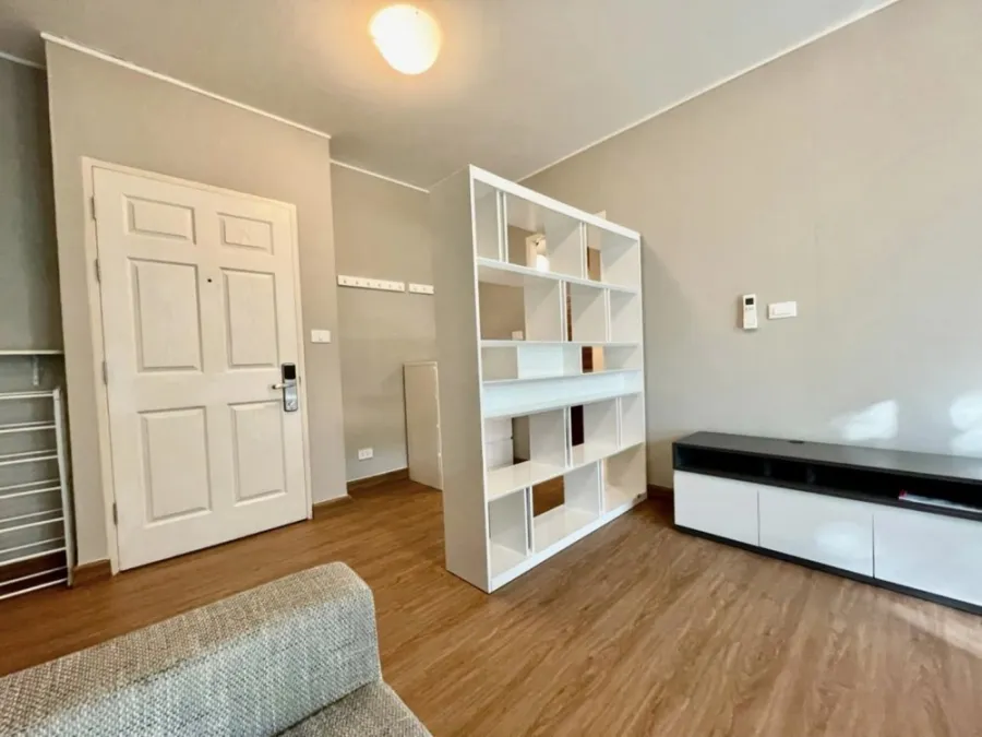 Condo for rent, Garden Asoke-Rama 9, partitioned room, fully furnished, ready to move in, can't miss it