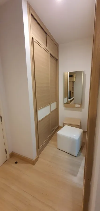 For rent, Centric Scene Ratchavipha, 9th floor, fully furnished room. Great facilities Hurry up to reserve before you miss it.