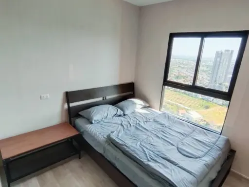 Plum Condo Central Station for rent, 35th floor (high floor), fully furnished, ready to move in. Book now!