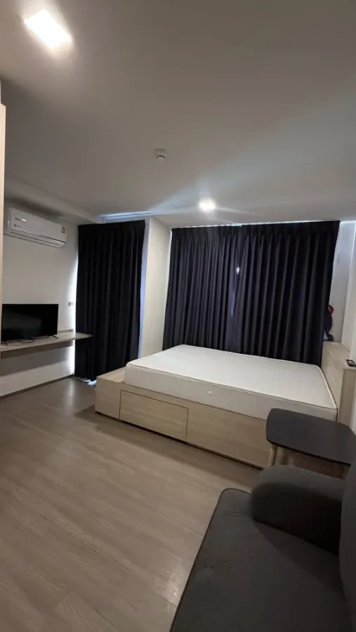 For rent: The Muve Ramkhamhaeng 22, 7th floor, Building B. Not hot in the mornings, breezy, gets afternoon sun. Highly recommended!