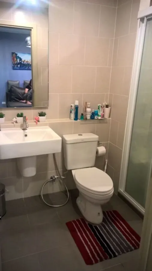 Condo for rent, The Base Rama 9, 1 bedroom, 1 bathroom, pool view, tone control room, first come first served, book now.