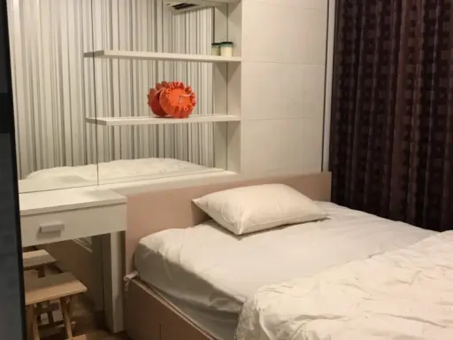 Condo for sale, rent, Ideo Mix Sukhumvit 103, beautifully decorated, has balcony, complete kitchen appliances.