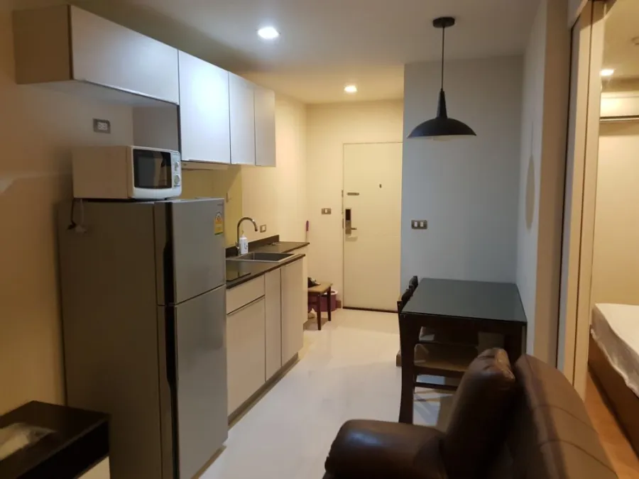 ให้เช่า Tree Condo Ekamai ชั้น 6 ห้องตกแต่งเรียบง่าย เครื่องใช้ไฟฟ้าจัดเต็ม จองก่อนได้ก่อนจ้า