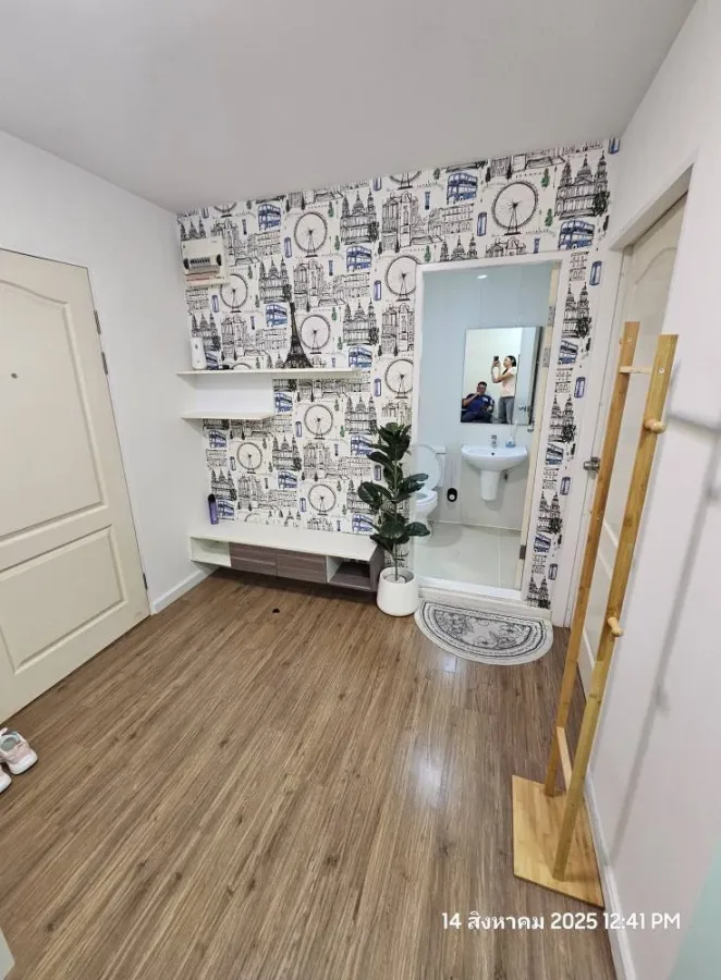 For rent: I Condo Salaya, 2nd floor, Building C, with good wallpaper and complete electrical appliances. Reserve now!