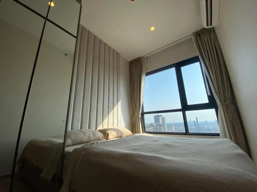 Urgent sale!! Condo Knightsbridge Prime On Nut, 33rd floor, Chao Phraya River view, fully furnished room, book now!!