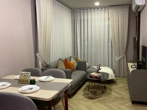 For rent: CHAPTER THONGLOR 25, 6th floor. Beautifully decorated room. Clean, quiet, and peaceful. Don't miss out!