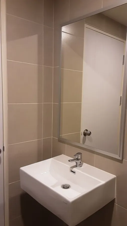 For rent, Lumpini Ville Chaengwattana-Pak Kret Station, Studio room, 12th floor, very good price, do not book and you will regret it.