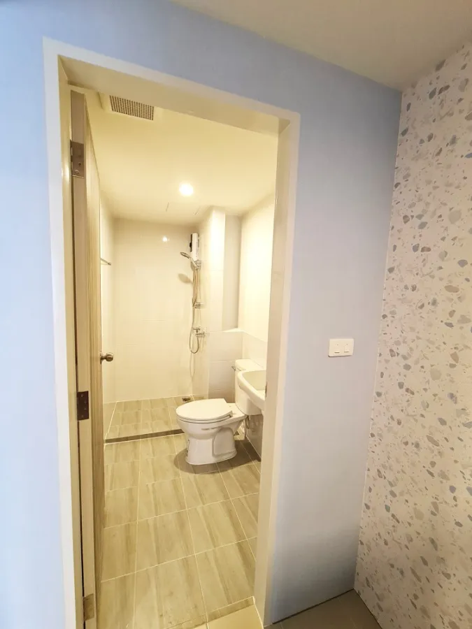 For rent Senakitt MRT-Bang Khae Install wallpaper in the whole room, very nice. Hurry up to reserve before you miss it.