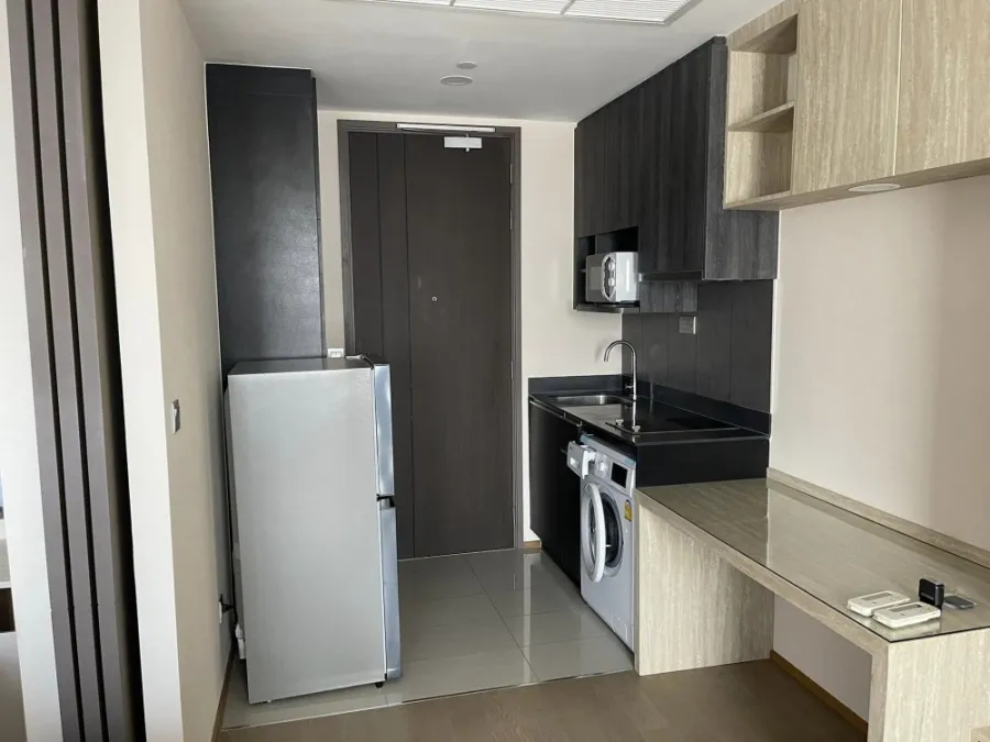 Condo for sale, for rent, Ashton Chula Silom, nice room, beautifully decorated with built-ins, 32nd floor, city view, must hurry to reserve.