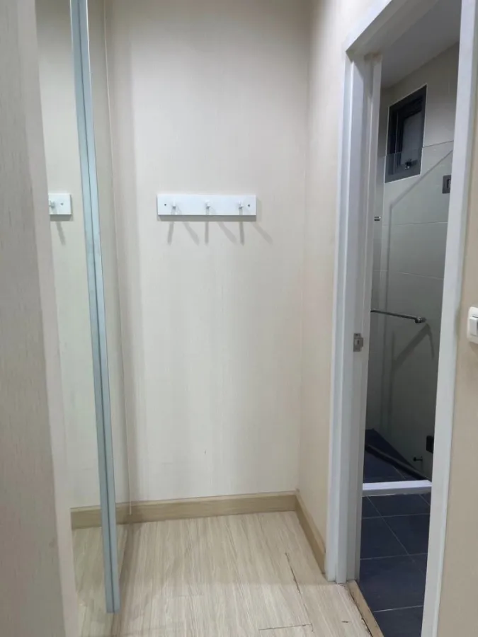 For rent, The Privacy Ngamwongwan 18, 6th floor, fully furnished. Ready to move in immediately. Hurry up to reserve now.