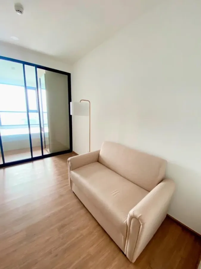 For rent: The Origin Ramkhamhaeng 209 Interchange, 19th floor, great view, 25 sq m, fully furnished, ready to move in.