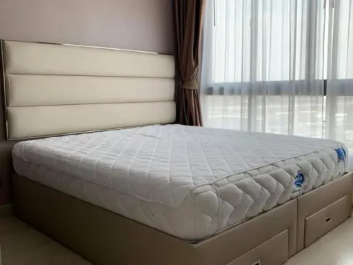 urgent!! For rent The Signature by Urbano decorated in classic style. Marble walls and furniture look classic. images