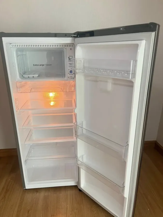 Studio apartment for rent at Supalai Park Srinakarin. Fully furnished with appliances. Just bring your bags and move in!