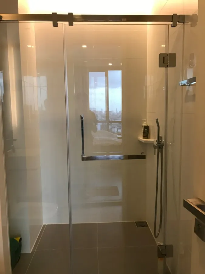 Condo for rent, The Room Sukhumvit 69, high floor, city view, low price, just come and move in.