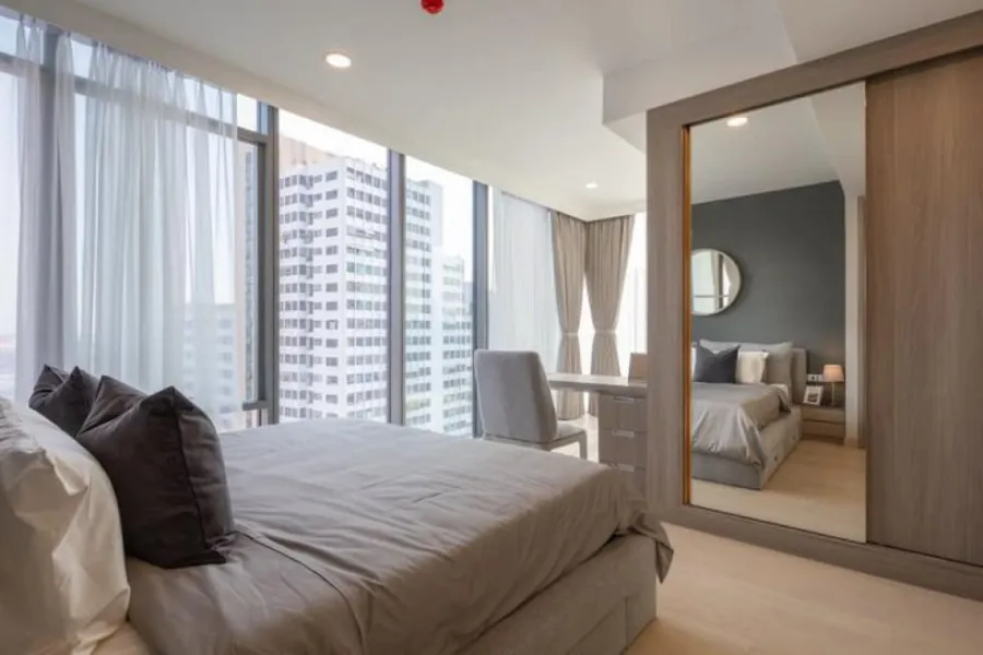 For rent!! Siamese Exclusive Queens Condo, 17th floor, fully furnished, Master bedroom, extra large, do not miss!!