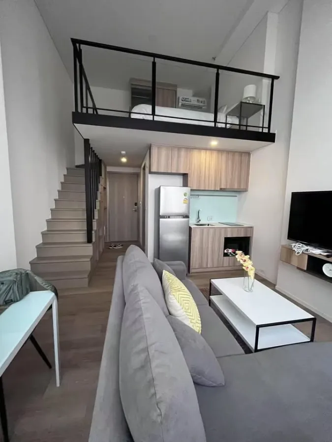 For sale Siamese Sukhumvit 87 Duplex room, 18th floor, great view, great price, buy now, don't miss out.