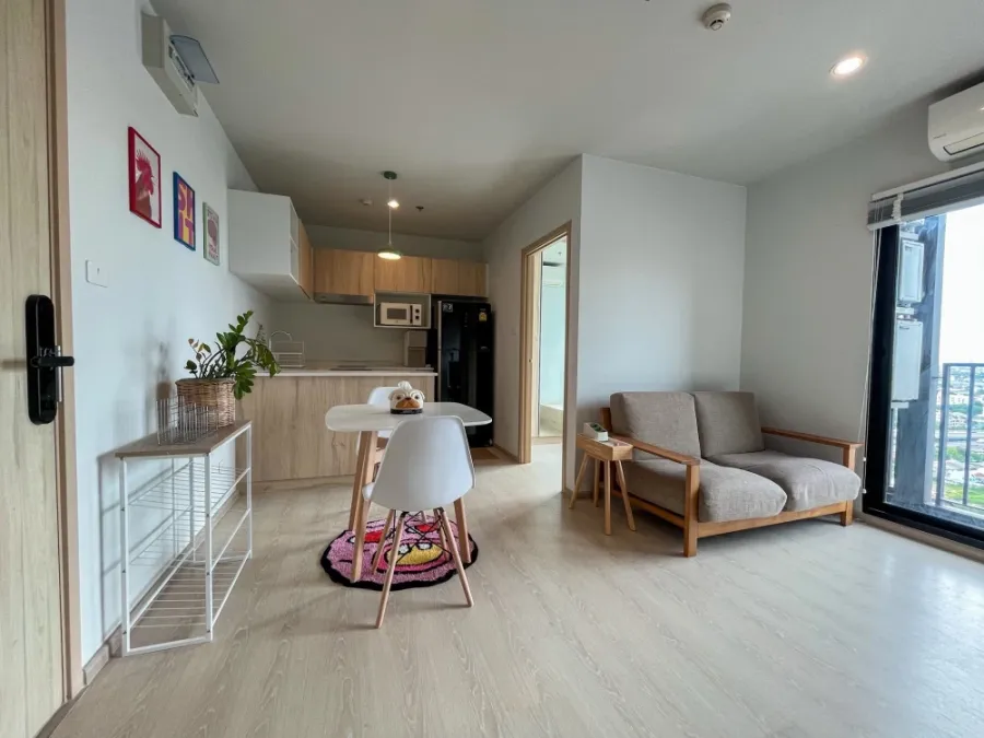 Condo for rent at NUE Noble Ngamwongwan. Spacious and comfortable rooms with ample living space. Book yours today! Don't miss out!