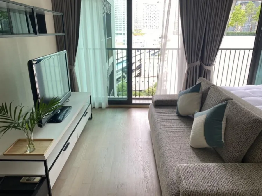 For rent!! Condo Noble Remix Sukhumvit 36, condo in the heart of the city, convenient to travel, next to BTS Thonglor, don't miss it!!
