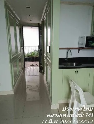 For rent: Condo House 23 Ratchada-Lat Phrao. Spacious room, 20th floor, high view, good price, hurry and reserve now, don't miss it.