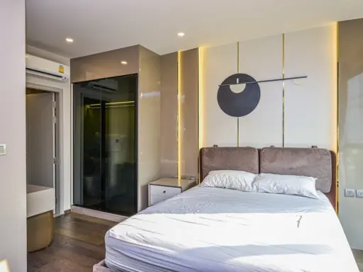 Sell Ideo Q Siam-Ratchathewi, good location, convenient transportation, don't wait.