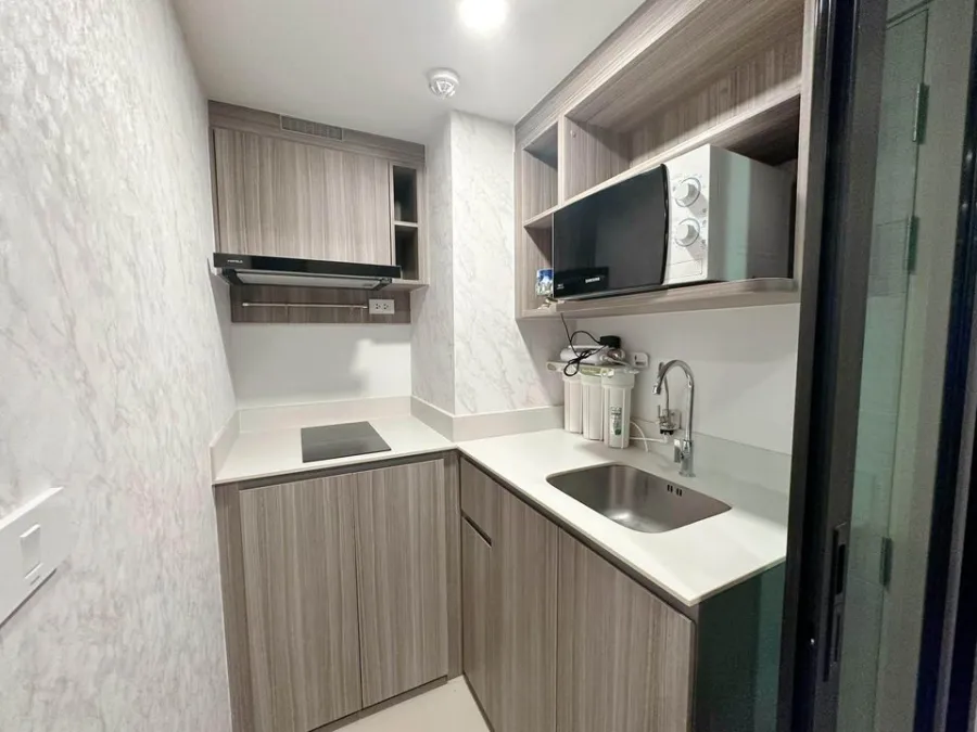 ขาย ให้เช่า The Origin Sukhumvit105 ห้องติดวอลเปเปอร์อย่างดี โทนขาว ละมุนตา ราคาละมุนใจ ซื้อเลย