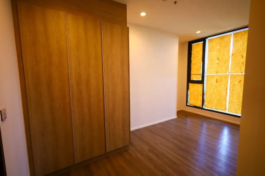 ขาย Whizdom connect Sukhumvit ชั้น 12 ห้องเปล่า โปร่ง โล่ง สนใจเป็นเจ้าของ รีบจองเลย