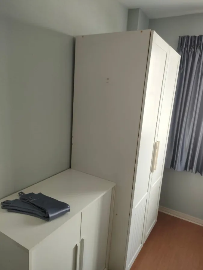 For sale: Lumpini Condo Town, Rattanathibet, 5th floor, not very high floor, separate rooms. Don't just look, hurry and reserve now.
