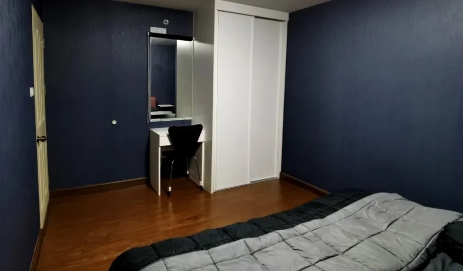 ให้เช่า the escape condominium สุขุมวิท 101/1 ห้องตกแต่งครบครัน ติดวอลเปเปอร์ทั้งห้อง ห้ามพลาด