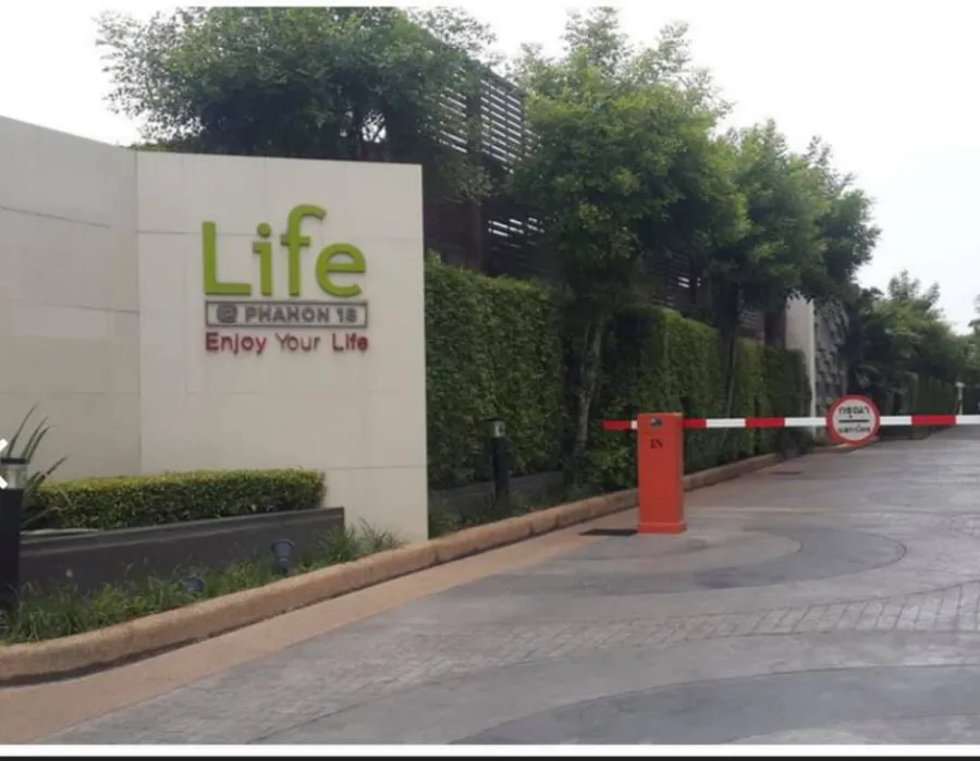 ปล่อยให้เช่าถูกสุดๆคอนโด Life Condo@phahon18 ใกล้ BTS สะพานควาย เฟอร์นิเจอร์และเครื่องใช้ไฟฟ้าพร้อม