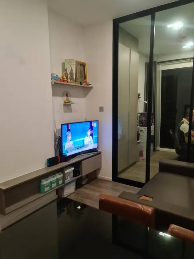 For rent: Brown Condo Ratchada 32, fully furnished, nice to live in, book now, hurry!