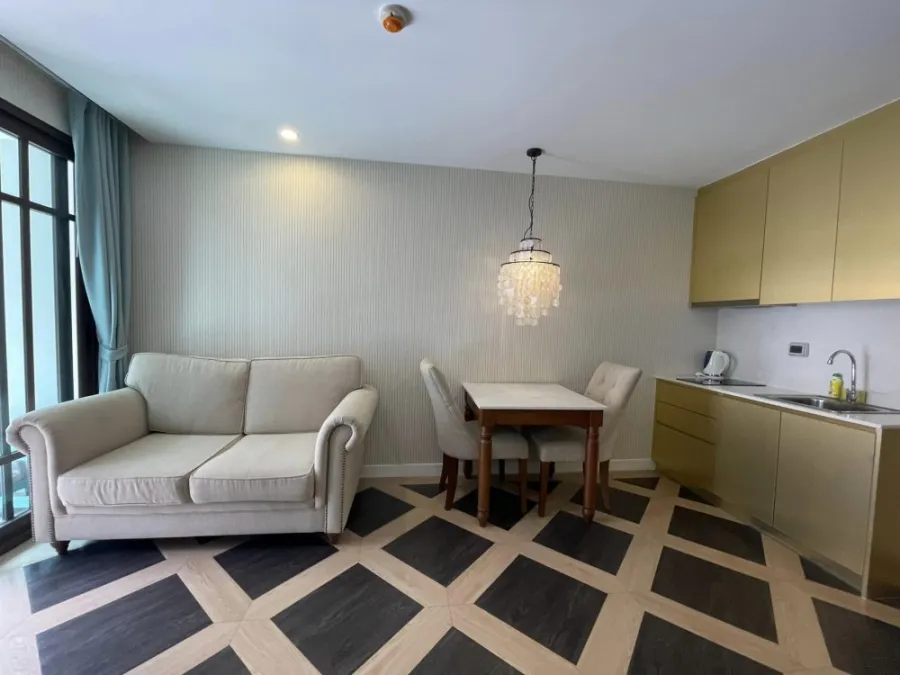 ให้เช่า Espana Condo Resort Pattaya ชั้น 4 วิวสระสวยๆ ตกแต่งเรียบหรู สไตล์ อิตาลี่ น่าอยู่สุดๆ ด่วนๆ