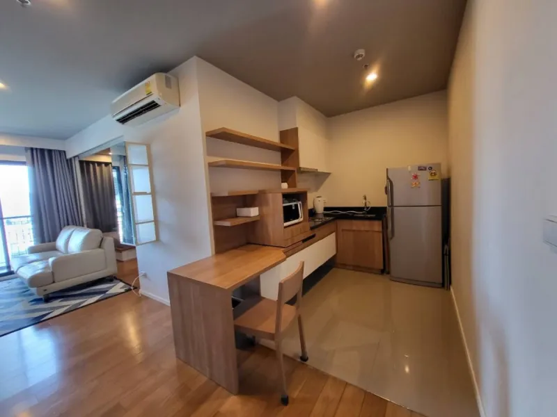 ขาย / ให้เช่า คอนโด บลอคส์ 77 ทิศตะวันออก/ ใต้ ห้องเย็นตลอดปี วิวสระ / เมือง รีบเลยจ้า!!