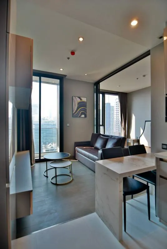 ให้เช่า The Esse at Singha Complex 1 ห้องนอน ชั้น 19 ขนาด 36 ตรม วิวสวย เฟอร์พร้อม อย่าช้าบอกเลย