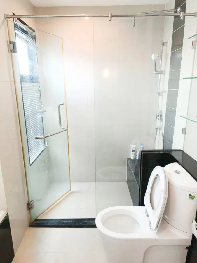 For sale Supalai Premier Ratchathewi, corner room with privacy, comes with a lot of usable space, good ventilation, don't miss it.