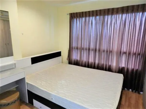 For rent, Lumpini Park Phetkasem 98, size 26 sq.m., 14th floor, room separated by a garden, only 6,700/month, hurry up