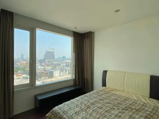 ขาย Manhattan Chidlom 2 Bedroom 2 Bathroom สิ่งอำนวยความสะดวกครบ รีบจองได้เลย ห้ามพลาด