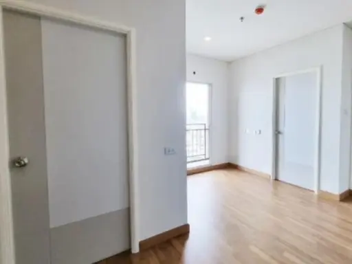 For sale: Lumpini Place Ratchada-Sathu, 2 bedrooms, 20th floor, fully furnished, nice to live in. Reserve now, don't wait.