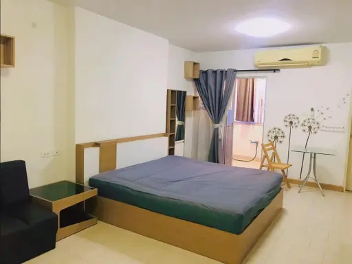 For rent, City Home Ratchada-Pinklao, studio room, high floor, good view, inexpensive price, book quickly before you miss it.