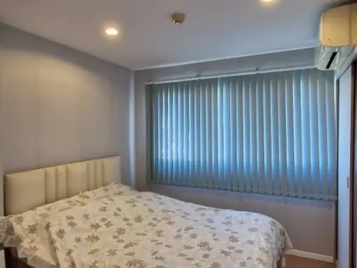 For rent: Lumpini Condo Town Ramindra-Lat Pla Khao, 1 bedroom, 1 bathroom, fully furnished, convenient location. Book now!