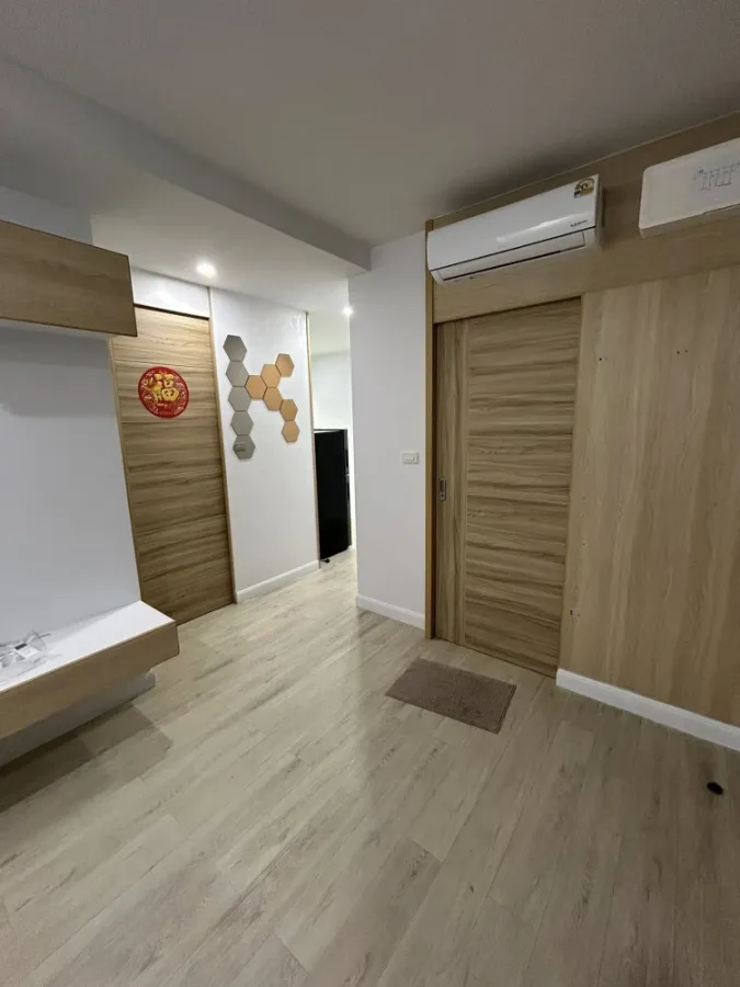 V Condo Salaya for rent. Spacious and comfortable room, fully furnished, affordable price. Book now!