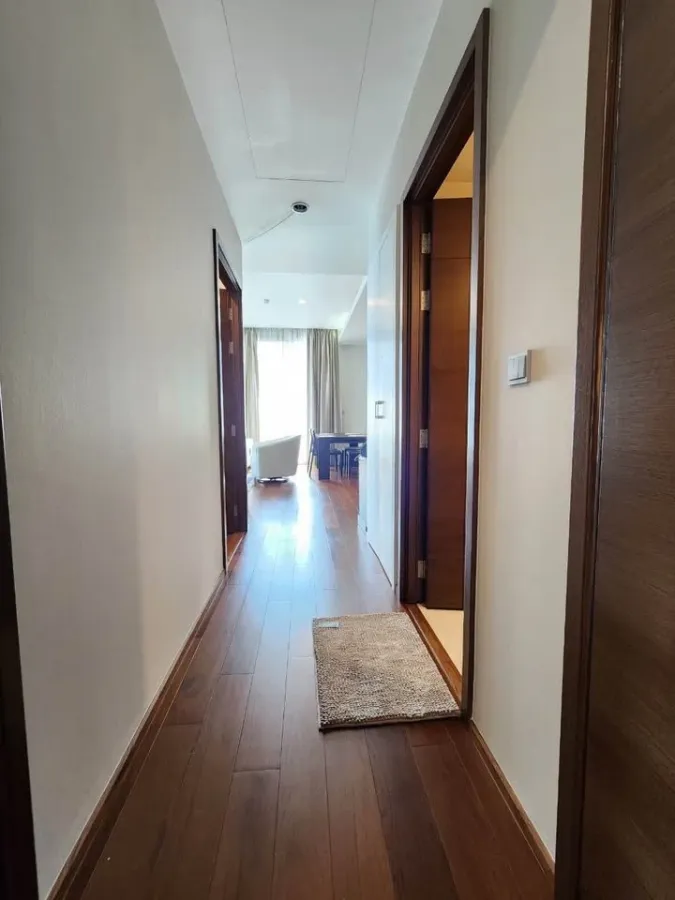 For rent: Quattro by Sansiri, spacious room, comfortable, corner position, 180 degree view, 2 balconies, hurry and book now!