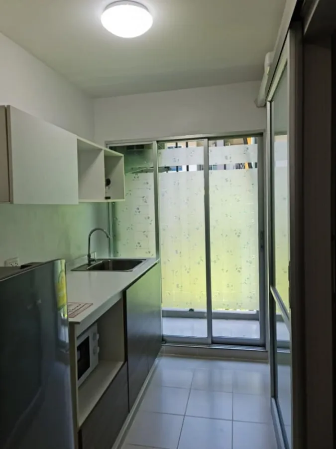 For rent, D Condo Campus Resort Bangna, this room has a garden view, very shady, well furnished, super soft mattress, book now