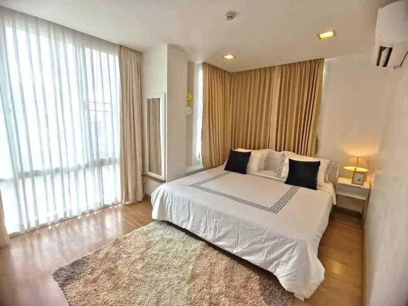 ให้เช่า คอนโด ดิ แอลโคฟ 49 ห้องสวย สะอาด พร้อมเข้าอยู่