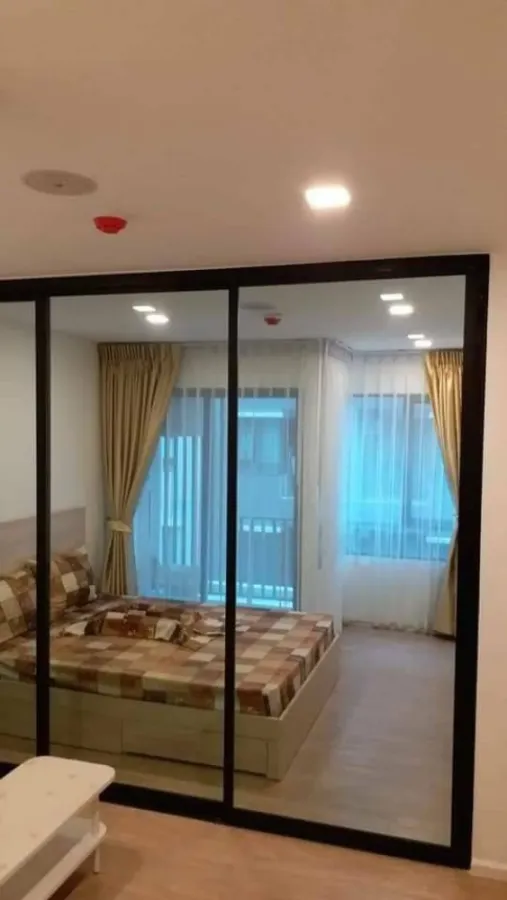 For rent Wynn Ladprao-Chockchai 4 rooms are separated. All electrical appliances The price is not reserved. Very miss.
