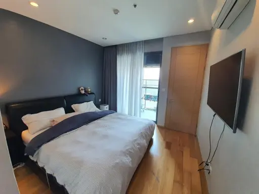 ขายห้องสวย!! คอนโด เดอะ บรีส นราธิวาส ชั้น 14 ห้องน่าอยู่มาก ตกเเต่ง builtin หรูหราครบ รีบจองด่วน!! images